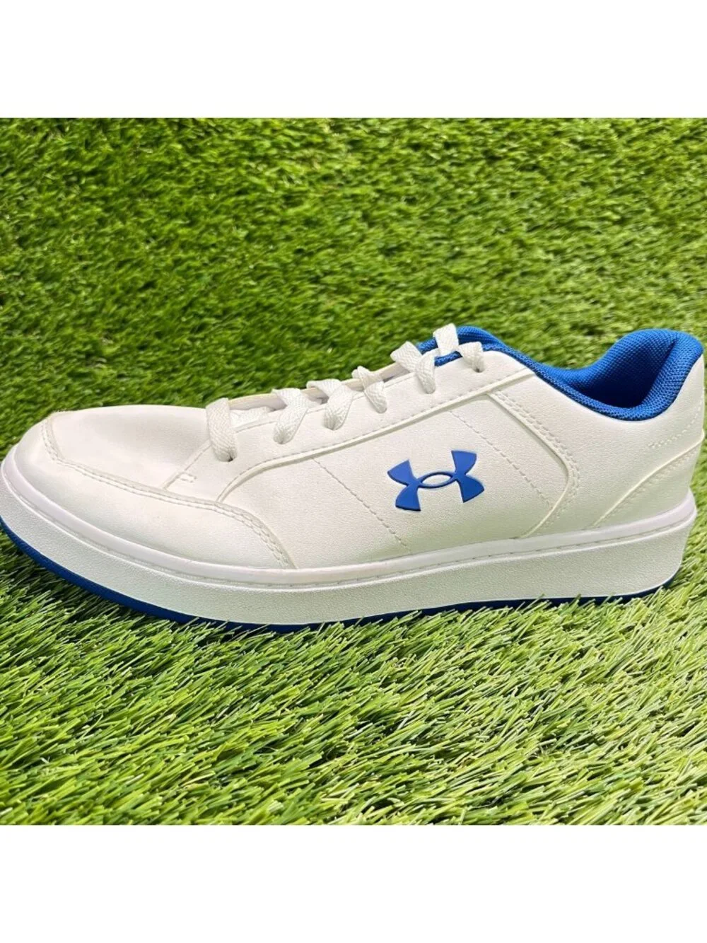 Under Armour Official GS Boys Size 7Y White Tech Blue Athletic Shoes Sneakers